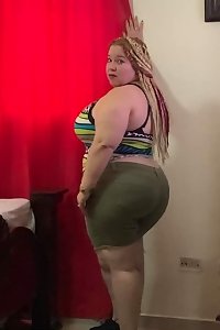 Gorda tetona y nalgona rica puta